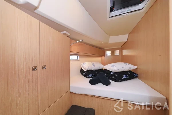 Bavaria 46 Cruiser - Yacht Charter Sailica