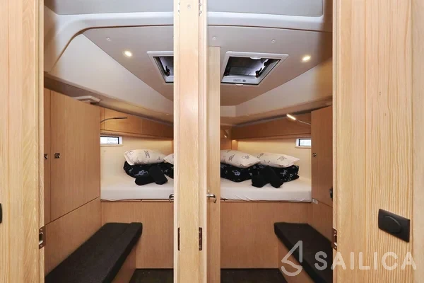 Bavaria 46 Cruiser - Yacht Charter Sailica