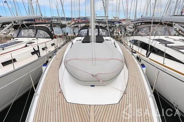 Bavaria 46 Cruiser - Yacht Charter Sailica