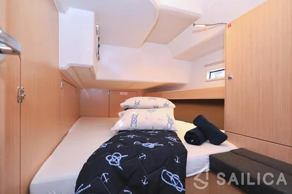 Bavaria 46 Cruiser - Yacht Charter Sailica