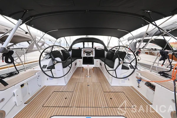 Bavaria 46 Cruiser - Yacht Charter Sailica