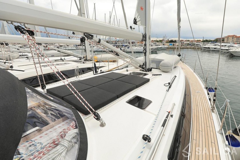 Bavaria 46 Cruiser - Yacht Charter Sailica
