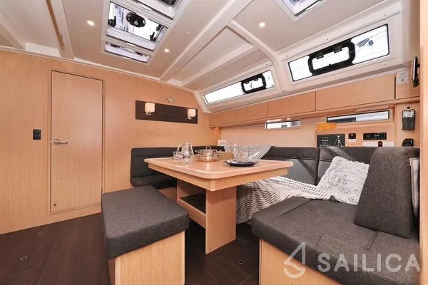 Bavaria 46 Cruiser - Yacht Charter Sailica