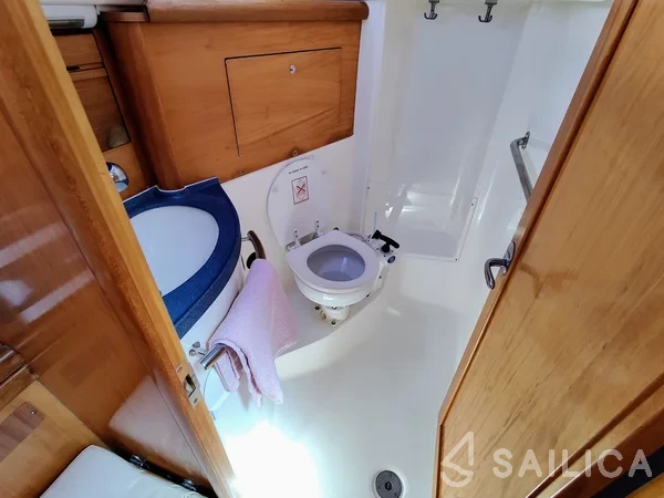 Bavaria 31 Cruiser - Yacht Charter Sailica