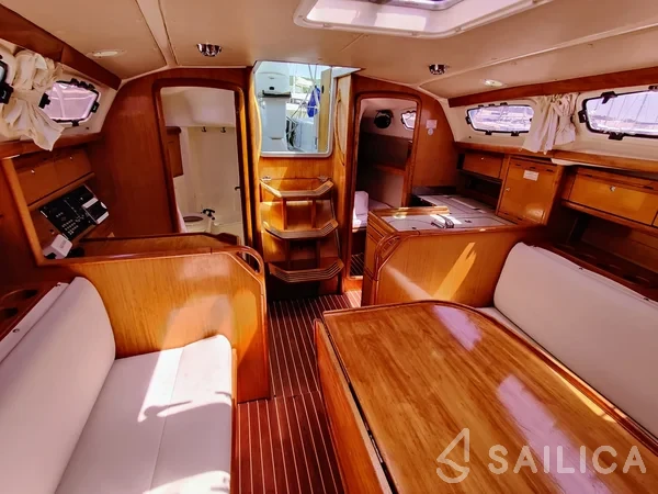 Bavaria 31 Cruiser - Yacht Charter Sailica