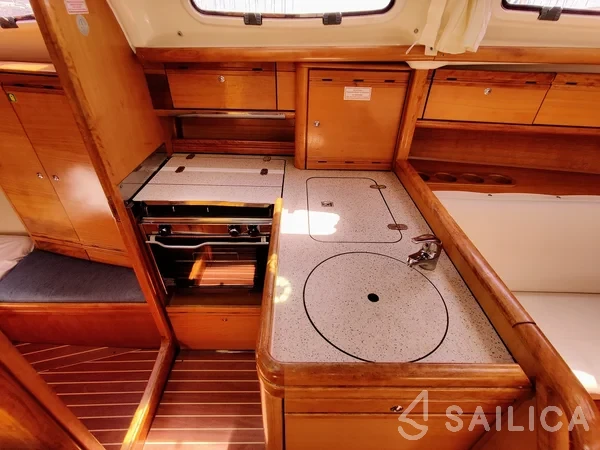 Bavaria 31 Cruiser - Yacht Charter Sailica