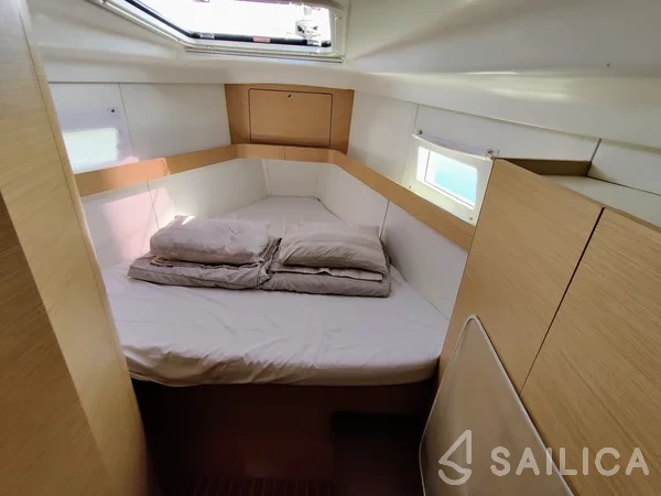 Elan 45 Impression - Yacht Charter Sailica