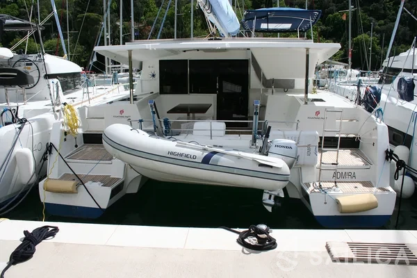 Lucia 40 - Yacht Charter Sailica