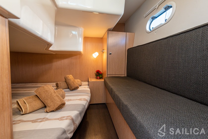 Bavaria 29 Sport - Yacht Charter Sailica
