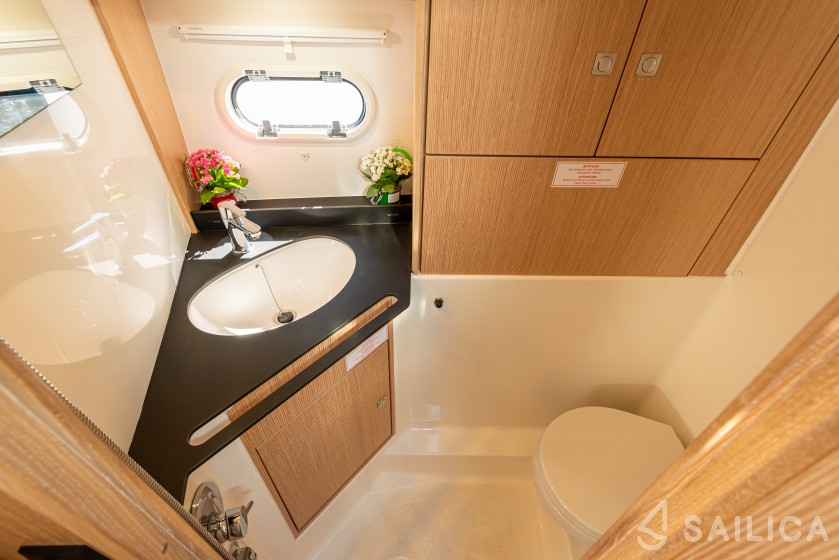 Bavaria 29 Sport - Yacht Charter Sailica