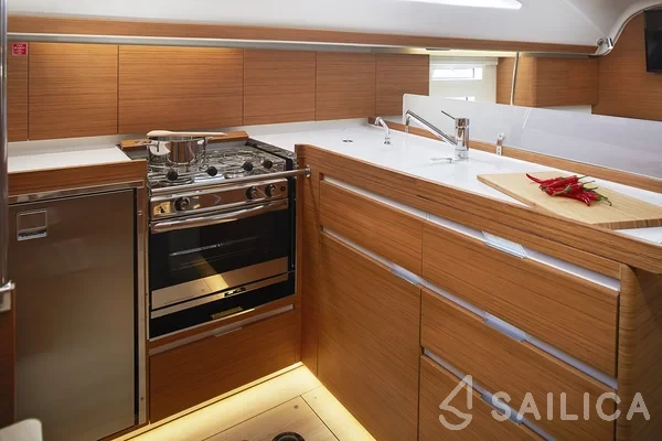 Elan 45 Impression - Yacht Charter Sailica