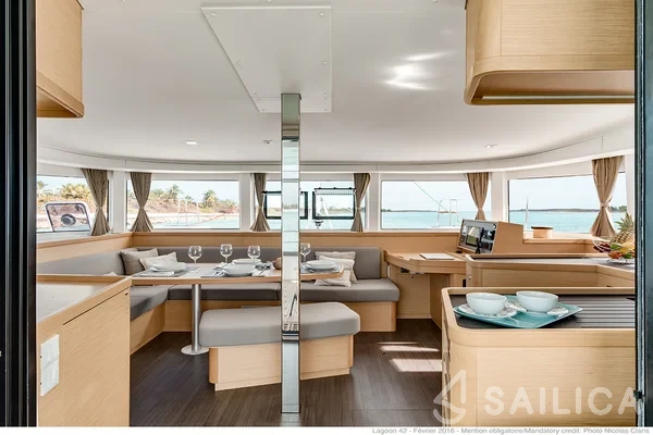 Lagoon 42 - Yacht Charter Sailica