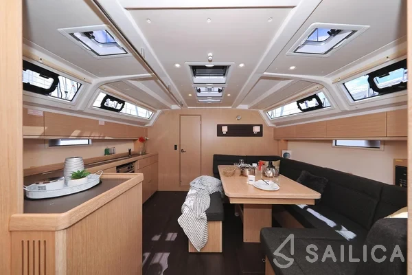 Bavaria 46 Cruiser - Yacht Charter Sailica