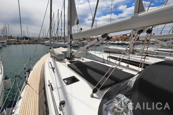 Bavaria 46 Cruiser - Yacht Charter Sailica