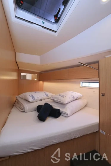 Bavaria 46 Cruiser - Yacht Charter Sailica