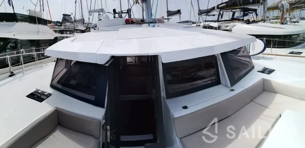 Bali 4.2 - Yacht Charter Sailica
