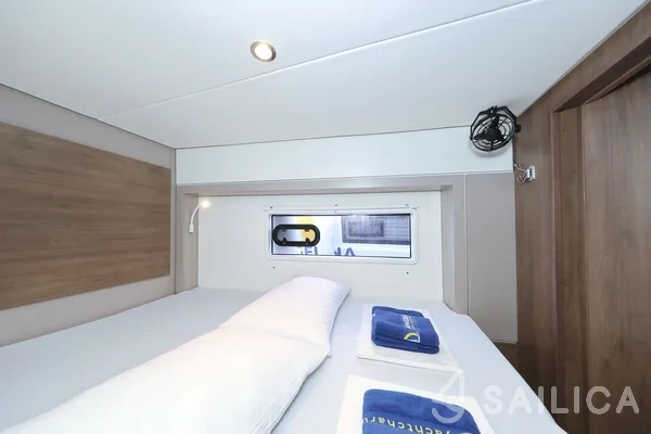Bali 4.2 - Yacht Charter Sailica