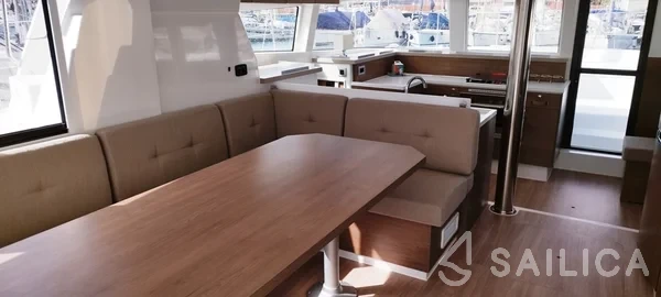 Bali 4.2 - Yacht Charter Sailica