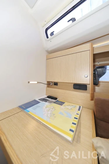 Hanse 455 - Yacht Charter Sailica
