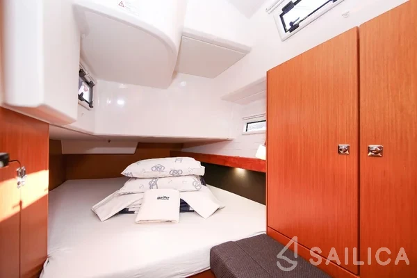 Bavaria Cruiser 41S - Yacht Charter Sailica
