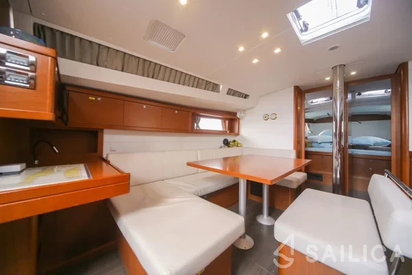 Oceanis 48 - Yacht Charter Sailica