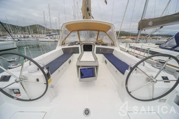 Oceanis 48 - Yacht Charter Sailica