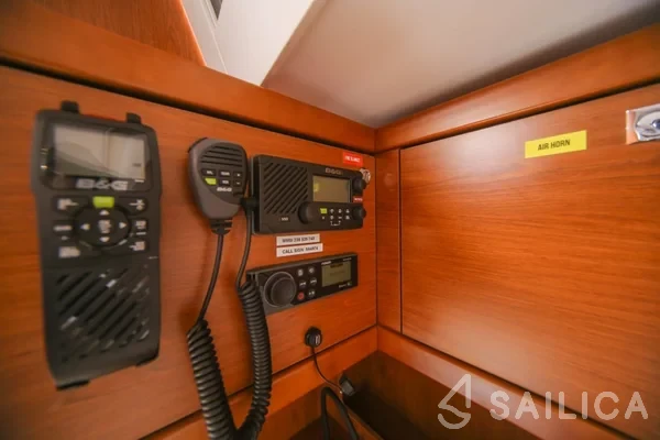 Oceanis 48 - Yacht Charter Sailica