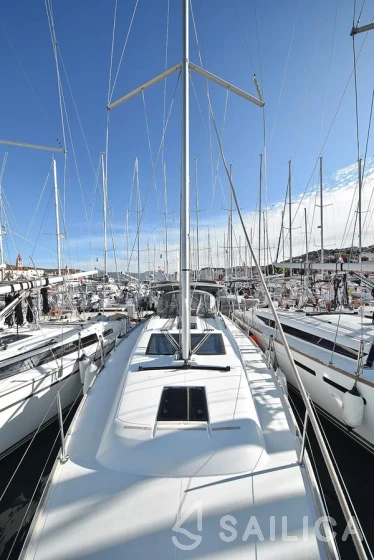 Dufour 382 GL - Yacht Charter Sailica