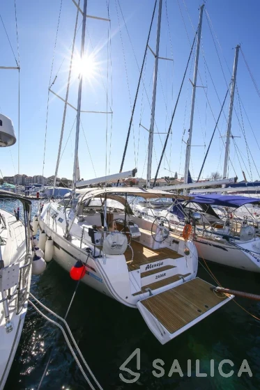 Bavaria 46 Cruiser - Yacht Charter Sailica