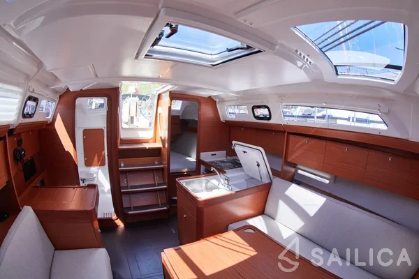 Dufour 360 GL - Yacht Charter Sailica