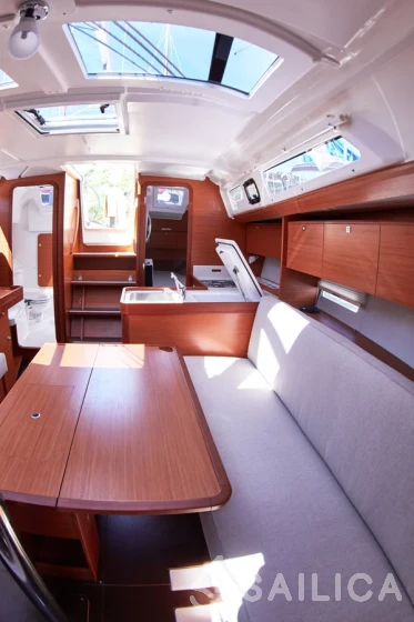 Dufour 360 GL - Yacht Charter Sailica