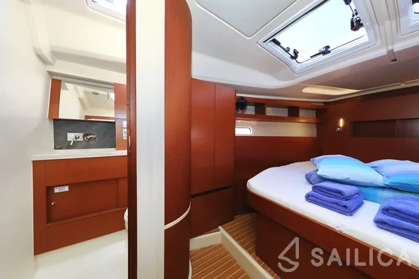 Hanse 458 - Yacht Charter Sailica