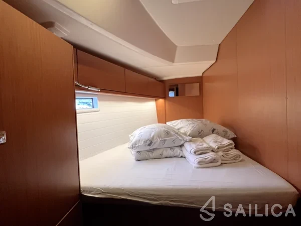 Bavaria 46 Cruiser - Yacht Charter Sailica
