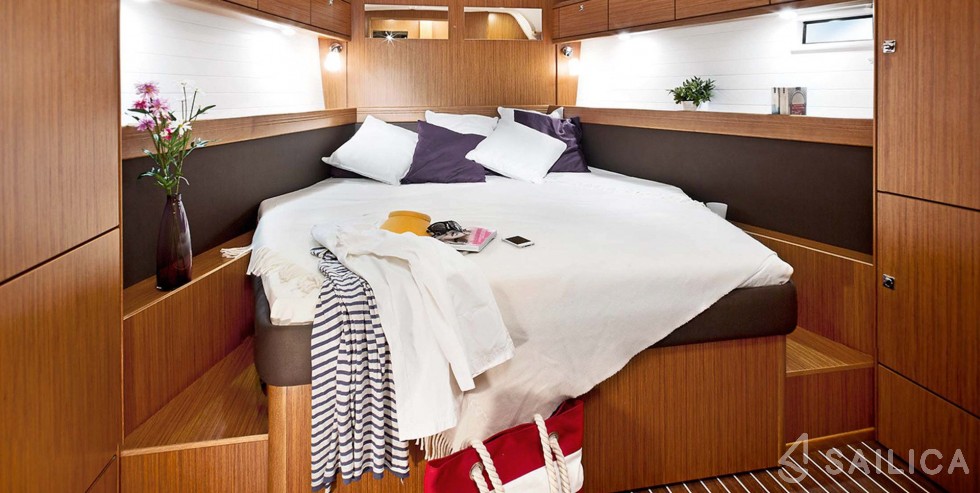 Bavaria 46 Cruiser - Yacht Charter Sailica