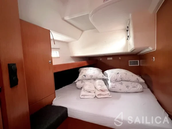 Bavaria 46 Cruiser - Yacht Charter Sailica