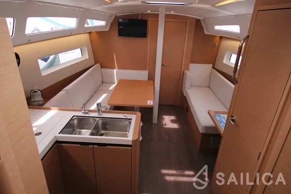 Sun Odyssey 380 - Yacht Charter Sailica