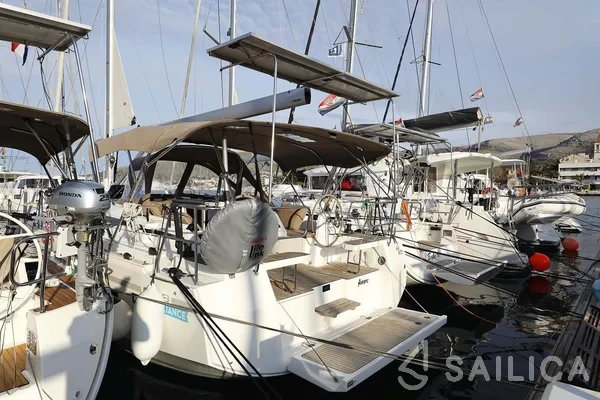 Bavaria C38 - Yacht Charter Sailica