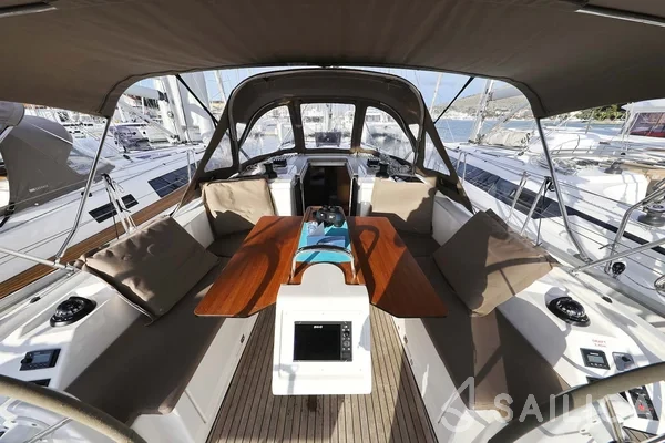 Bavaria C38 - Yacht Charter Sailica