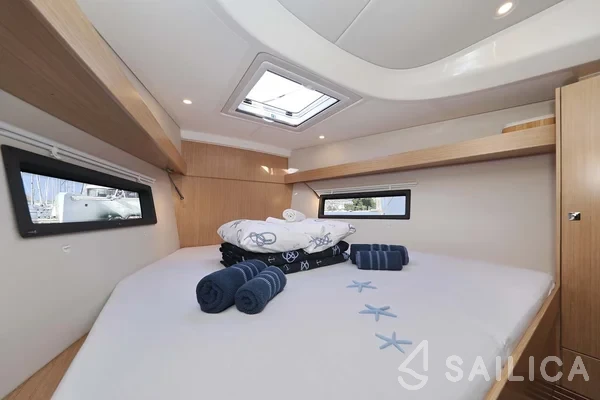 Bavaria C38 - Yacht Charter Sailica