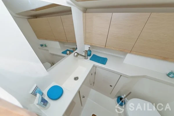 More 40 - Yacht Charter Sailica