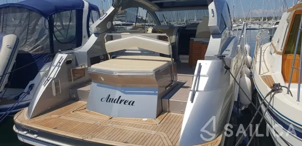 Mirakul 40 - Yacht Charter Sailica