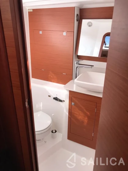 Dufour 460 GL - Yacht Charter Sailica