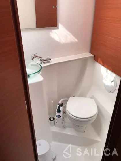 Dufour 460 GL - Yacht Charter Sailica