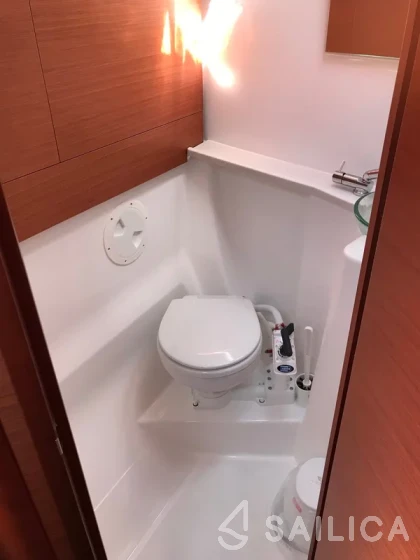 Dufour 460 GL - Yacht Charter Sailica