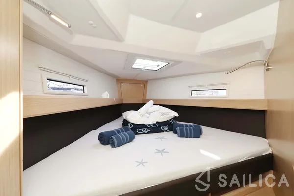 Bavaria Cruiser 41 Style - Yacht Charter Sailica