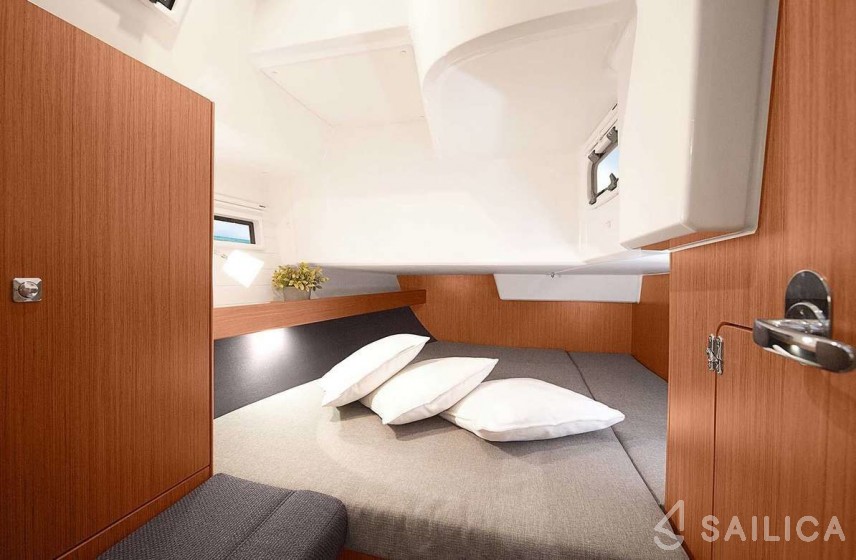 Bavaria Cruiser 41 Style - Yacht Charter Sailica