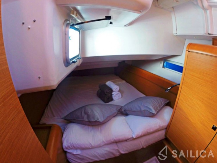 Sun Odyssey 439 - Yacht Charter Sailica