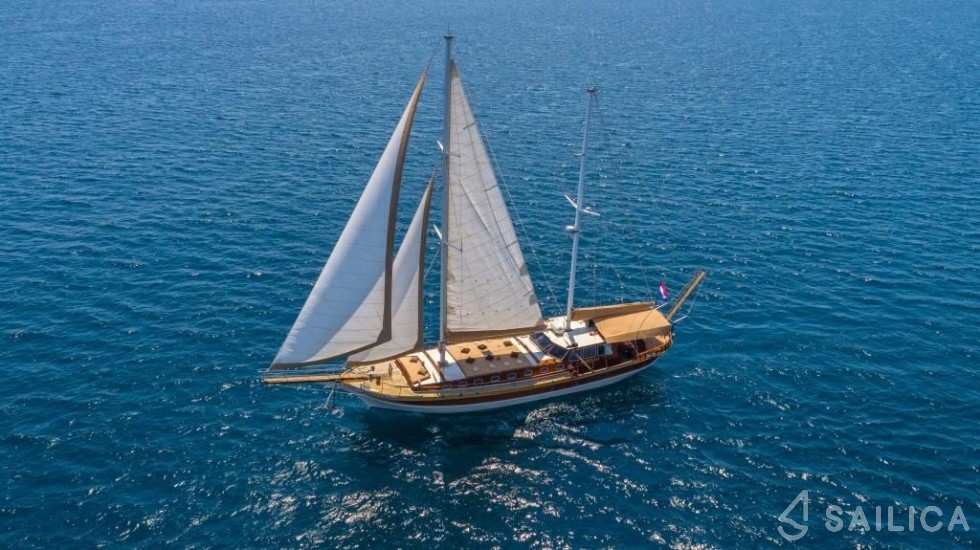 Gulet - Yacht Charter Sailica