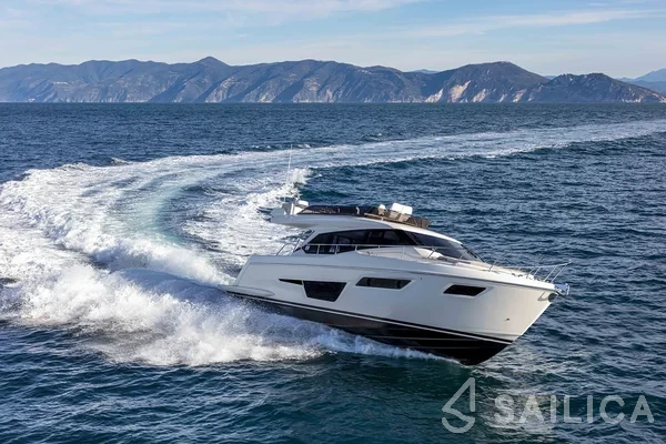 Ferretti 500 - Yacht Charter Sailica