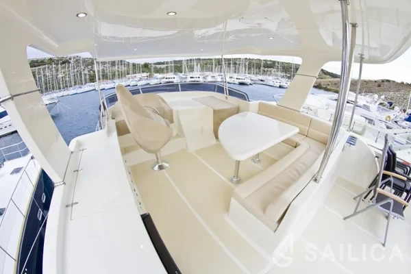 Adagio Europa 51.5 - Yacht Charter Sailica
